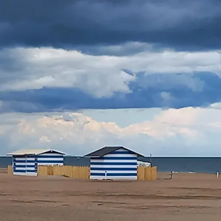 公寓 F2 En Front De A 纳博讷