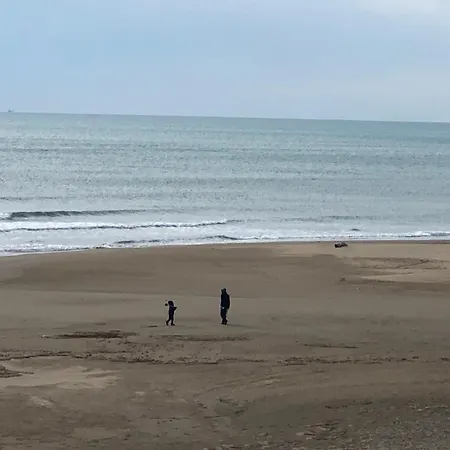 F2 En Front De A شقة