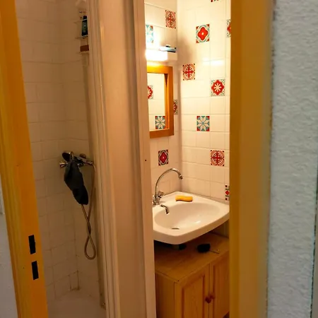 F2 En Front De A * 纳博讷